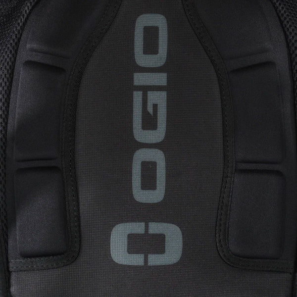 OGIO - Hammers 2L Black Hydration Bag